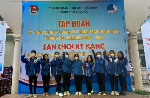 TẬP HUẤN KỸ NĂNG CÔNG TÁC ĐOÀN VÀ PHONG TRÀO THANH NIÊN TRƯỜNG HỌC NĂM HỌC 2022-2023